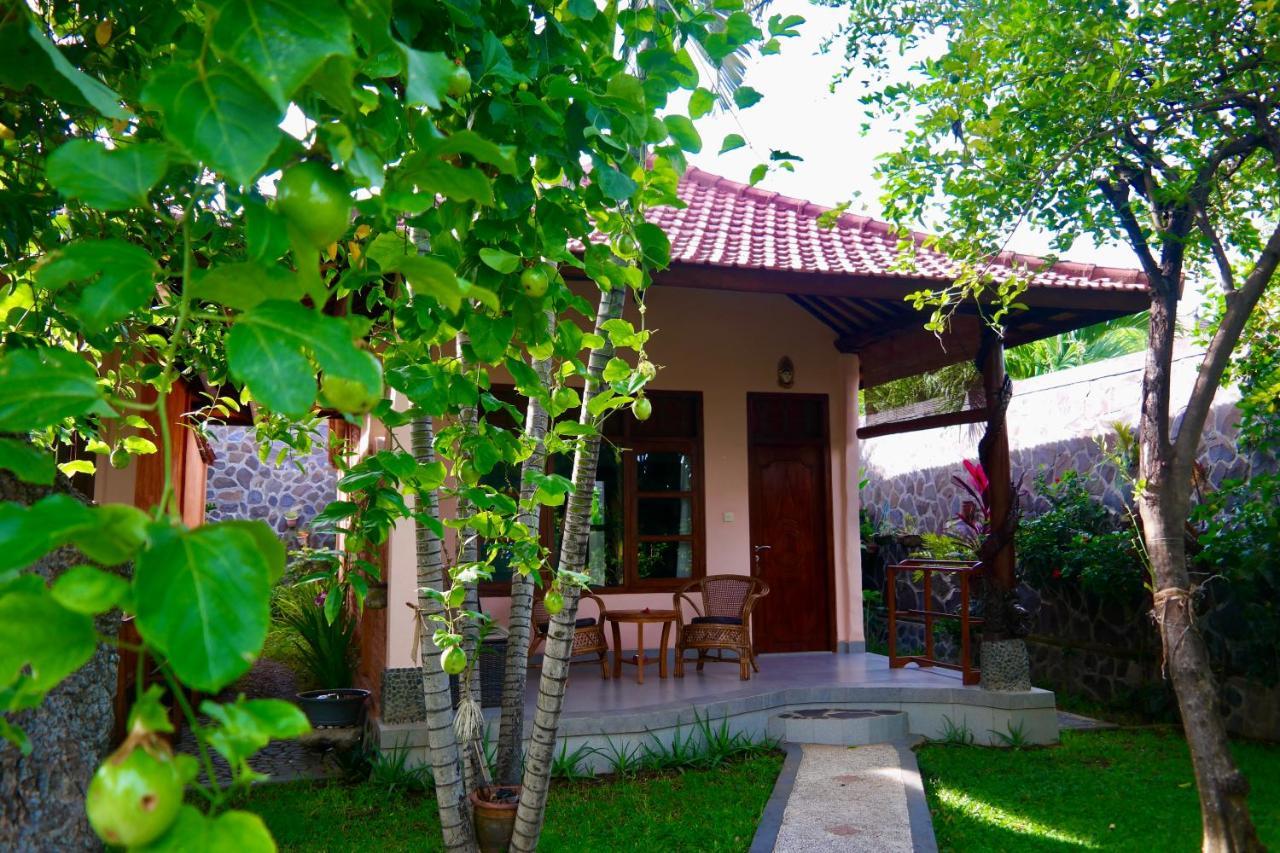 1000 Dream Bungalow Lovina Екстериор снимка